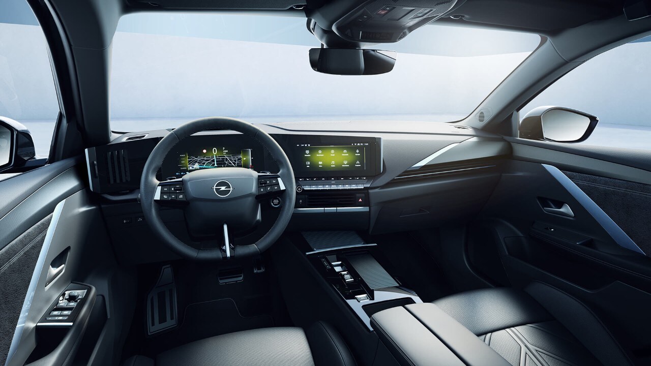 Vue intérieure du tableau de bord de l’Opel Astra Sports Tourer avec l’écran Pure Panel